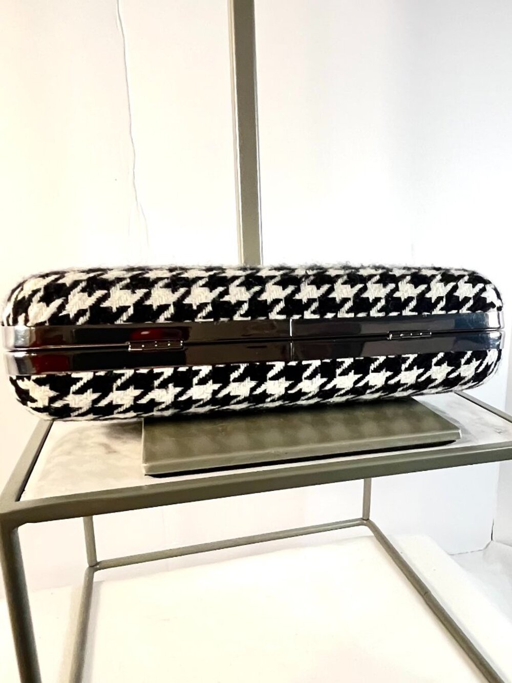 NWT 🖤 Kate Landry Houndstooth Evening Clutch – Classic Black & White Elegance - Picture 6 of 16